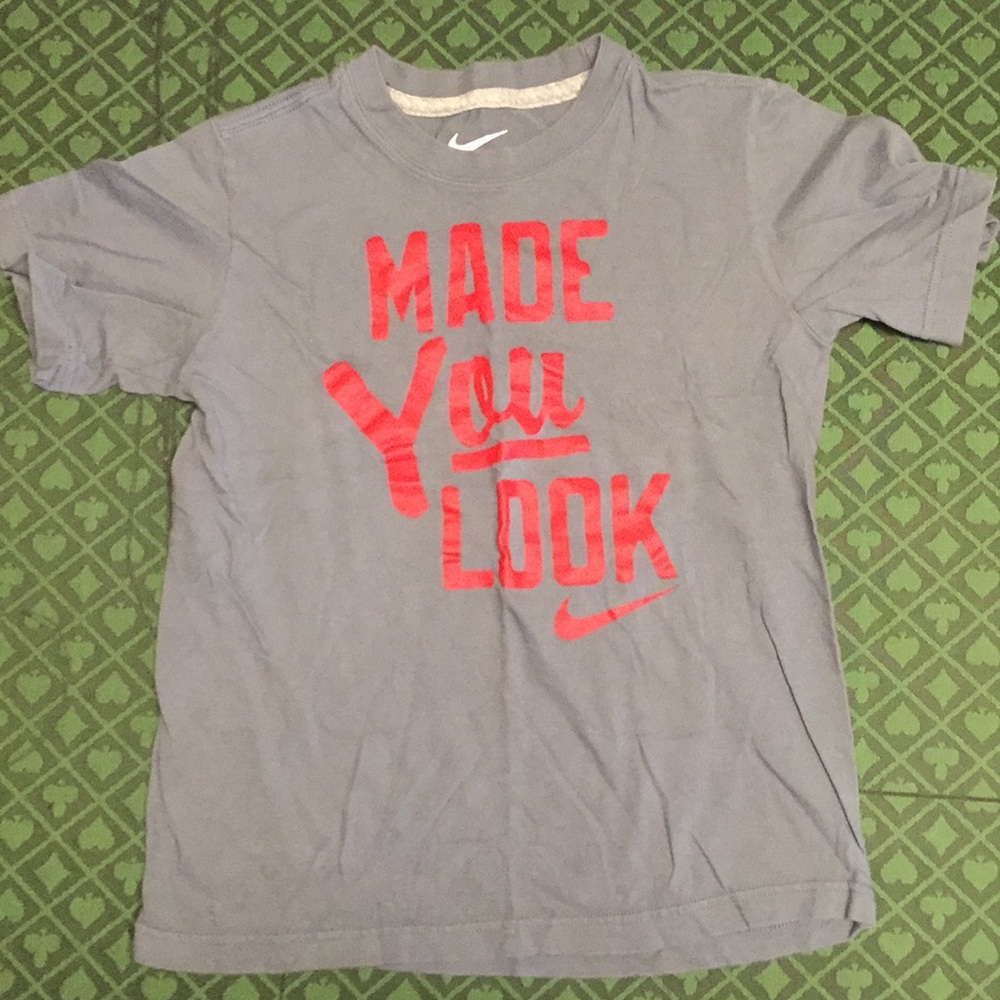 Nike Boys T-shirt size xs